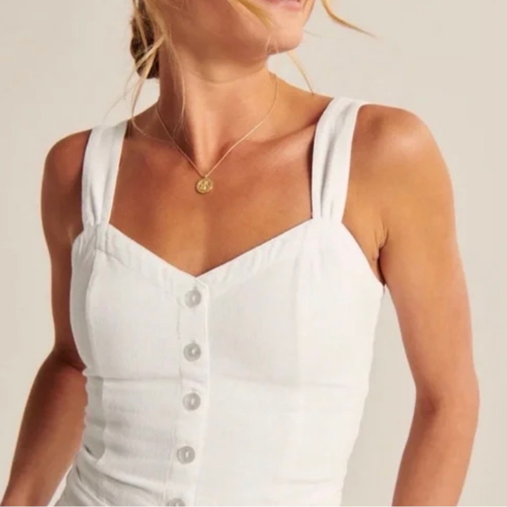 Abercrombie & Fitch Pleated Wide Strap
Button-Through Cami Top